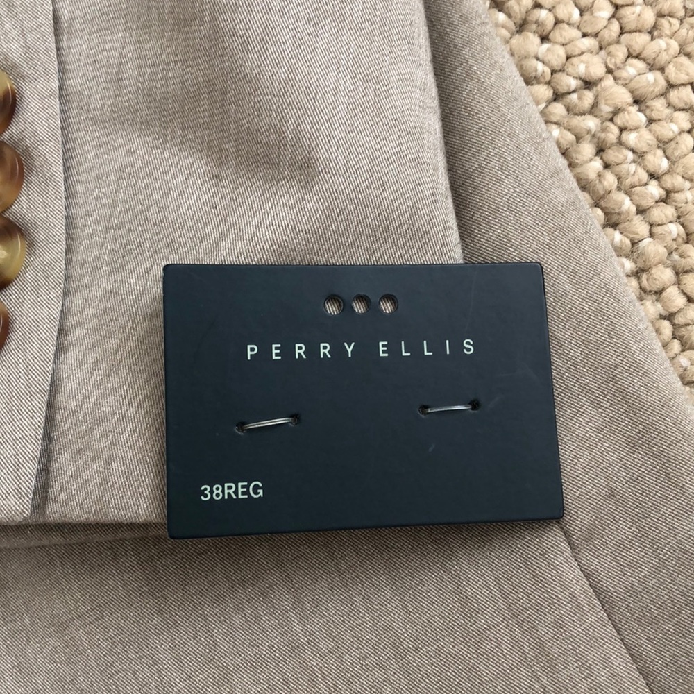 Perry Ellis Jacket - Picture 3 of 7
